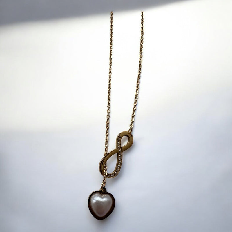 Fio aço inoxidável com coração de madre pérola e símbolo infinito