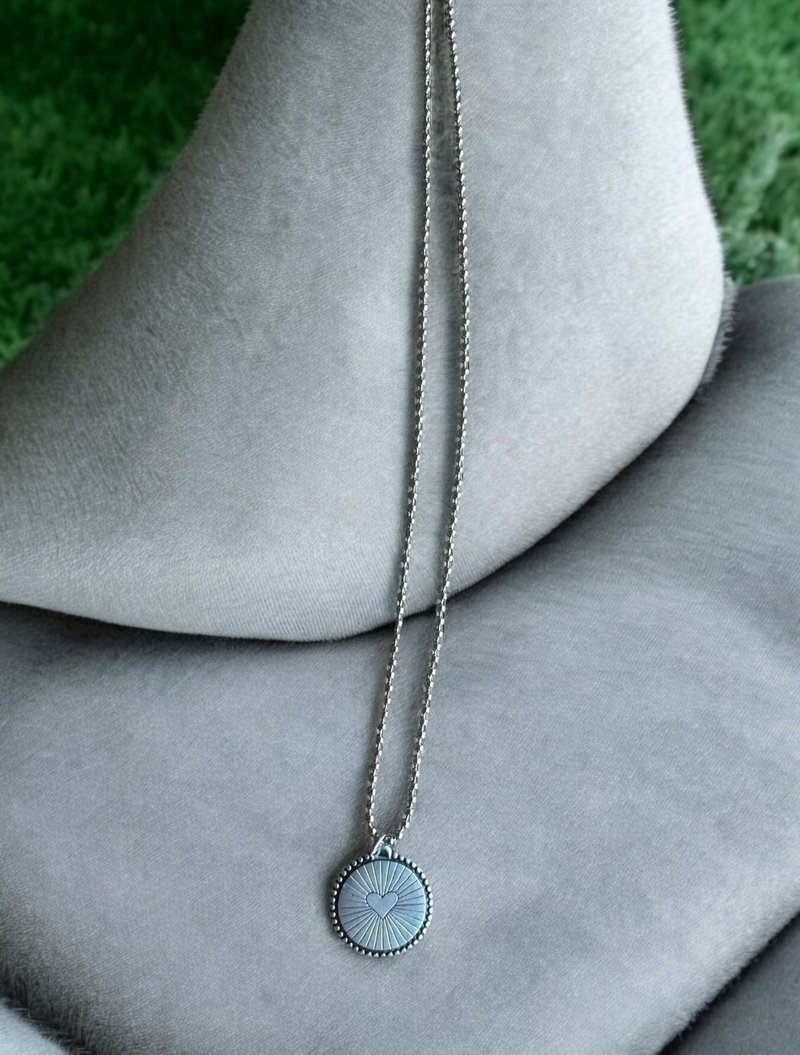 Fio em prata com medalha coração ( handmade )